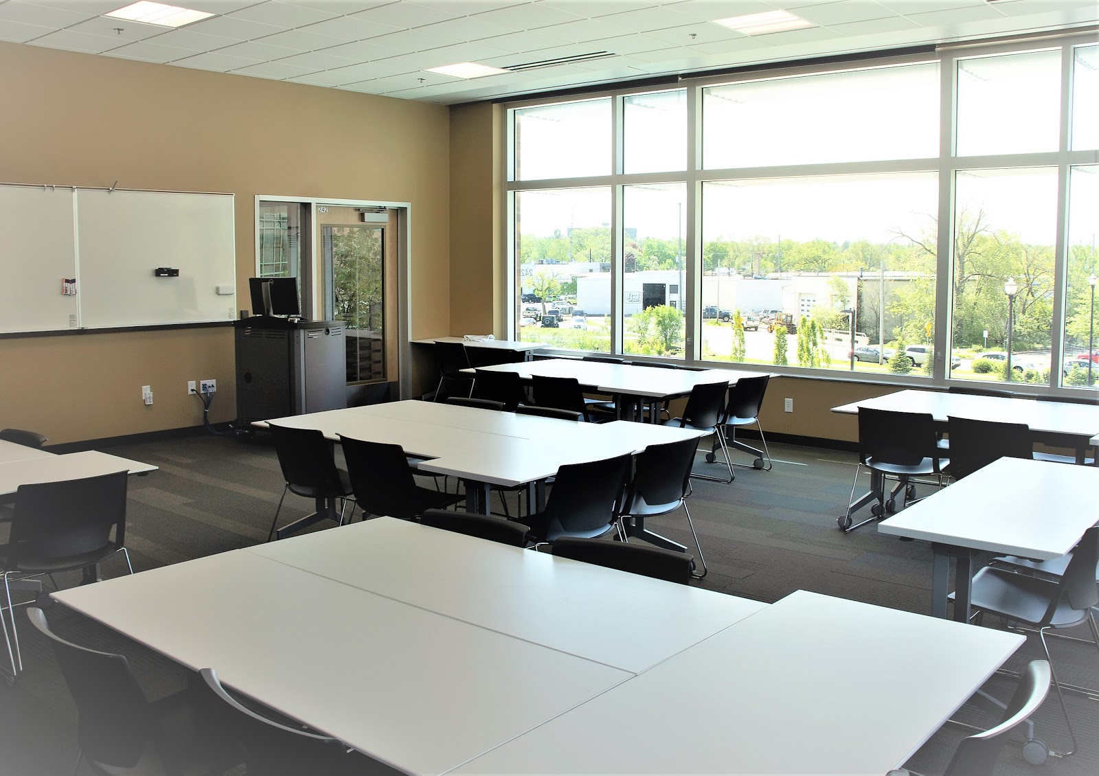 Meeting space at the Marilyn J. Schlack Culinary and Allied Health Building